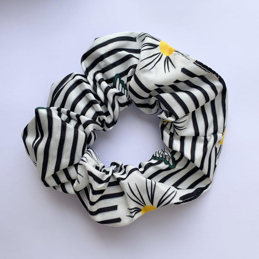 Elizabeth Scrunchie - Brielle Collective